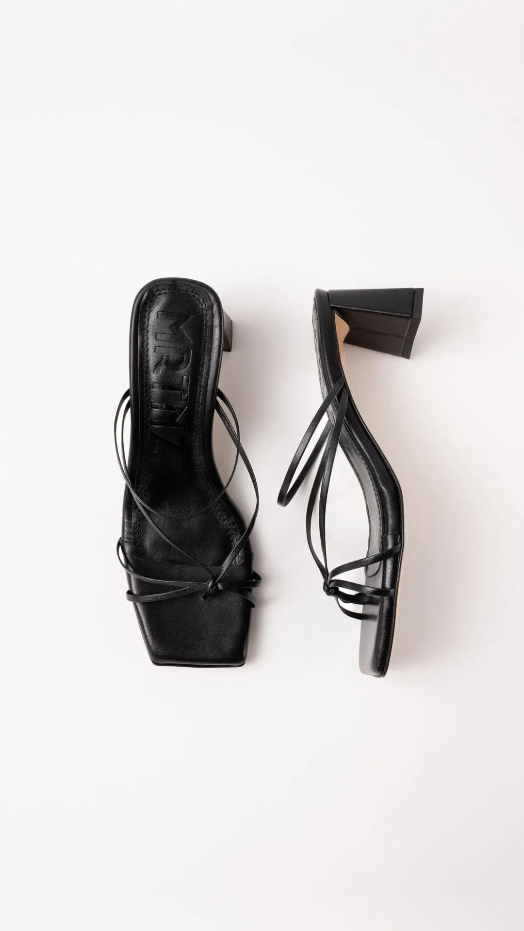 ARANDINA - Black Leather Strappy Sandals